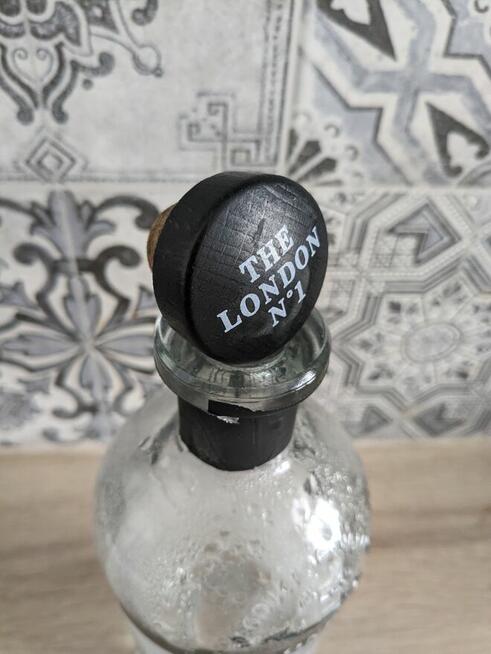 The London 0,7l -PUSTA-kolekcjonerska -real foto