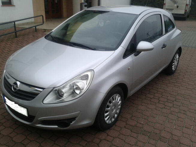 Opel Corsa 1.3 CDTI 2009r 144 tys. km diesel srebrny metalik