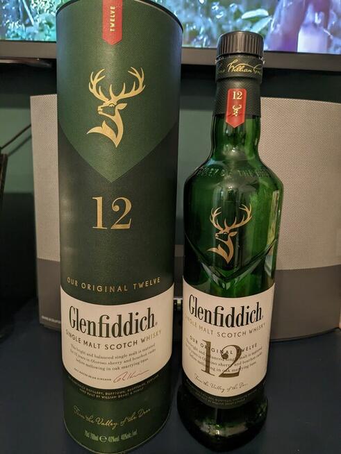 PUSTA Kolekcjonerska-Whisky Glenfiddich 12 YO raal foto