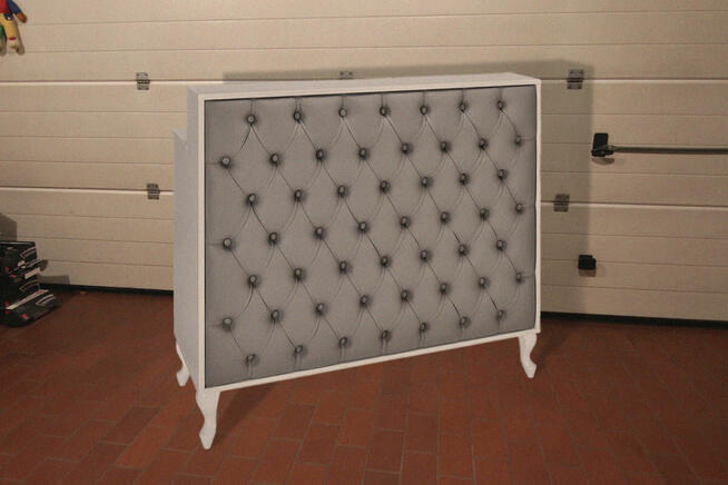 Nowe, nieużywane wyposażenie salonu fryzjerskiego