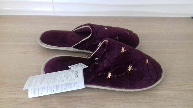 Pantofle damskie bordowe, nowe, do sprzedania