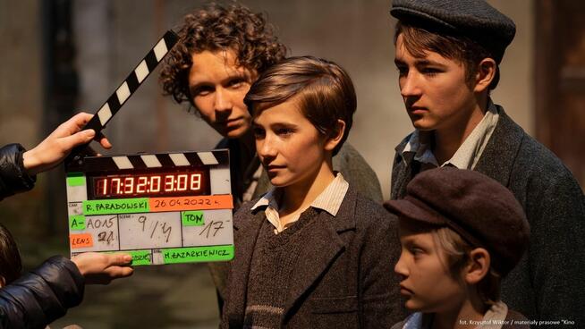 DODATKOWA PRACA NA PLANIE FILMOWYM!