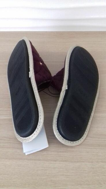 Pantofle damskie bordowe, nowe, do sprzedania