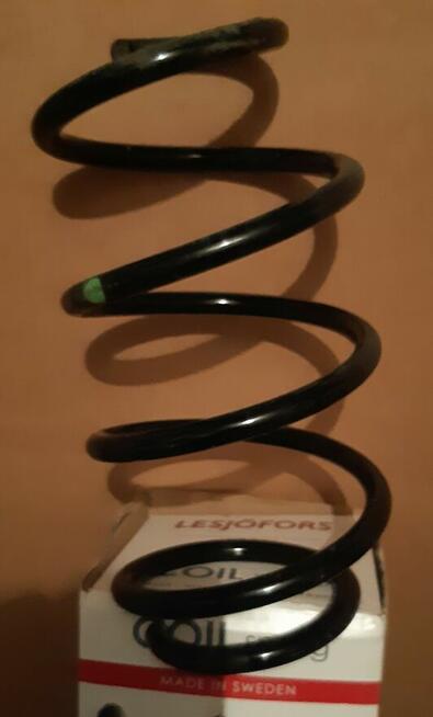 Sprężyna przód KIA Sportage 2008r. 2.0 benzyna