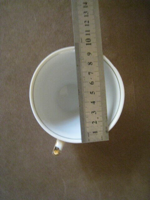 Filiżanka porcelanowa z okresu PRL Ćmielów