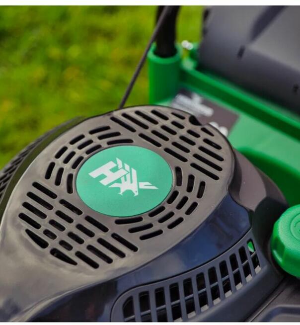 Kosiarka spalinowa Hawksmoor o pojemności 127 cm3 i średnicy