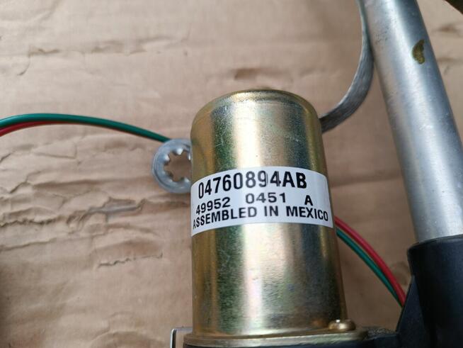 Chrysler Sebring 2 II antena elektryczna 04760894AB