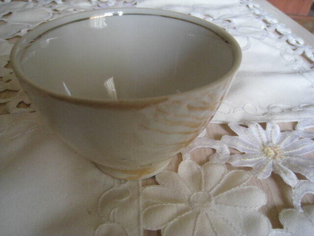 Filiżanka porcelanowa z okresu PRL Ćmielów