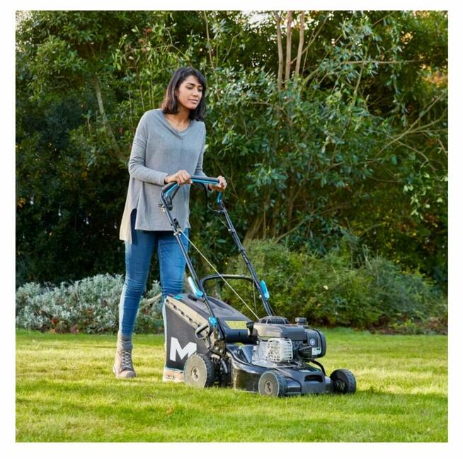 Kosiarka spalinowa z napędem MacAllister B&S 300E 41 cm