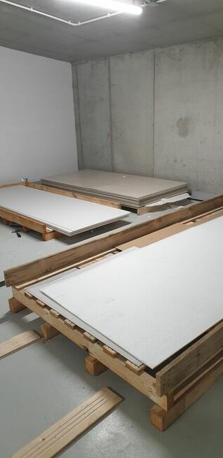 Gruz oknem balkonem do 5 piętra