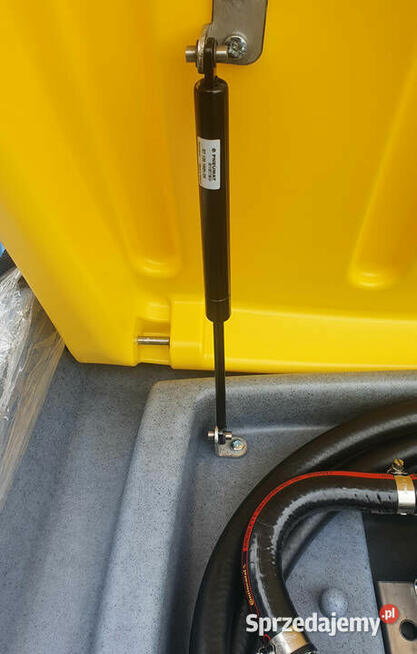 ZBIORNIK MOBILNY NA OLEJ NAPĘDOWY 200L z dystrybutorem