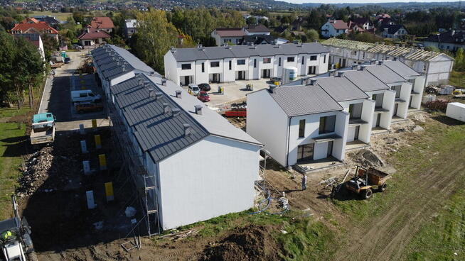 Z dwoma miejscami postojowymi w cenie