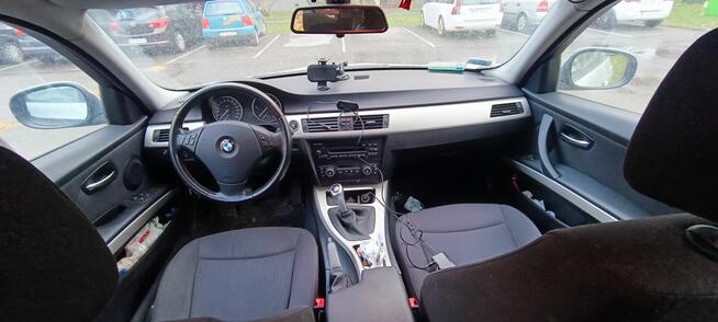 BMW E91 318D TOURING 2009