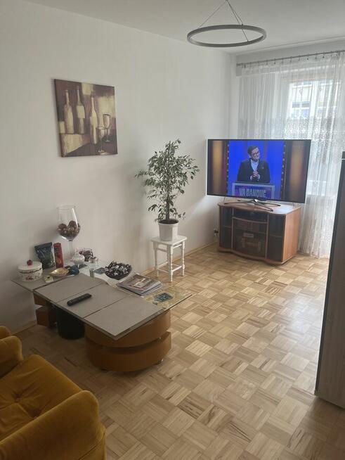 Sprzedam M3 os. Południe I piętro, dwustronne, duży balkon