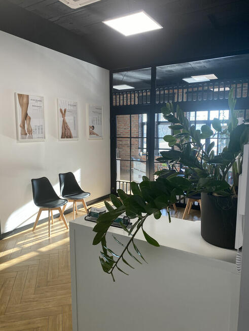 Centrum Zdrowej Stopy - wrastające paznokcie, odciski