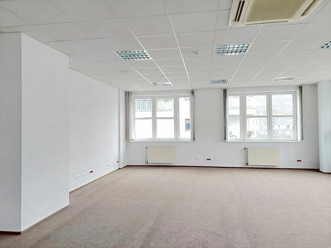 BIURO NA WYNAJEM - pomieszczenia w biurowcu przy Galerii