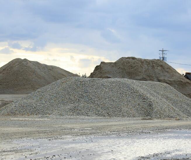 Żwir pulpa piasek czarnoziem ziemia i inne tel. 507 121 445