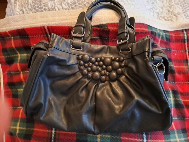 Torebka damska czarna bardzo ładna