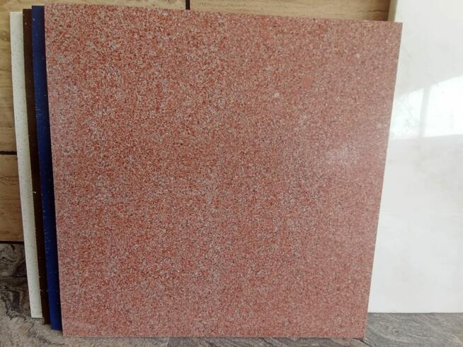 Konglomerat kwarcowy ROJO CASTILLA 40x40x1,2 poler
