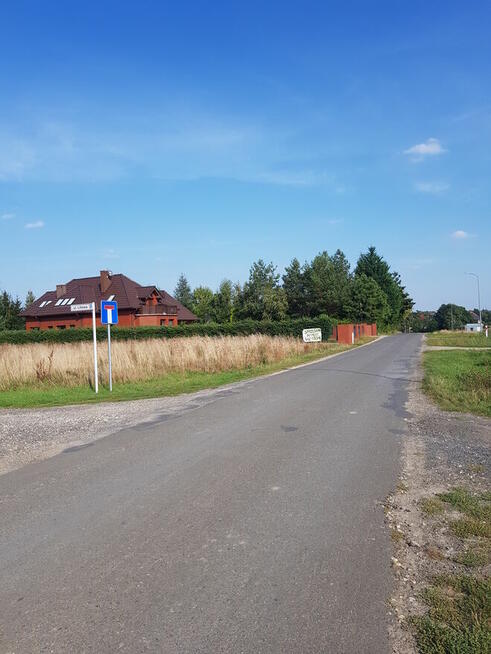 Sprzedam działkę budowlaną w Kraśnicy / CHORZEŃ