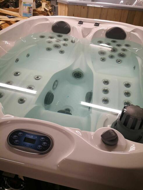 Jacuzzi całoroczne SPA Balboa 218 x 168 x 94 cm
