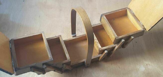 Kuferek drewniany rozkładany z PRL