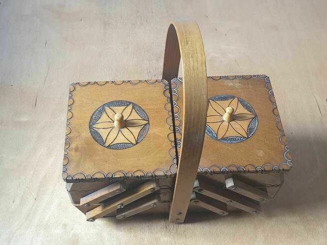 Kuferek drewniany rozkładany z PRL