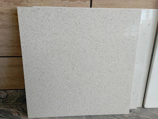 Konglomerat kwarcowy BEIGE DUNA 60x60x1,2 poler