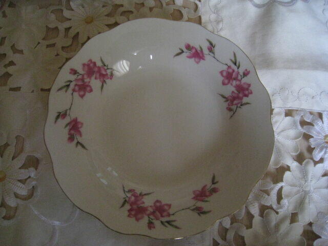 Talerze głębokie porcelanowe lata 80-te XX wieku