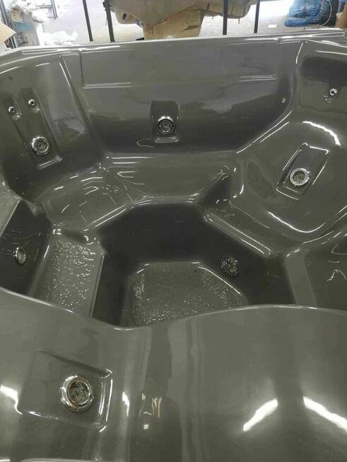 Jacuzzi kwadratowe system hydro 11 dysz