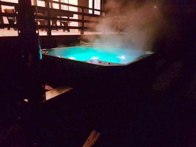Jacuzzi kwadratowe system hydro 11 dysz