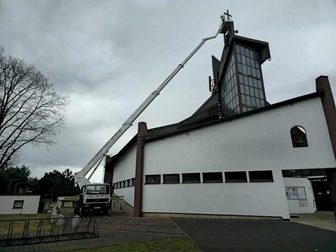 Usługi Podnośnik koszowy 20,22,25,30,35,42m Wynajem Zwyżka