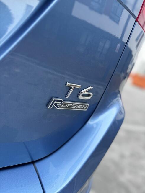 Volvo Xc60 2.0 306km niebieski 2015r. jasne skóry szyberdach