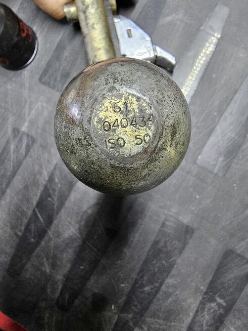 Kula odpinana haka Toyota