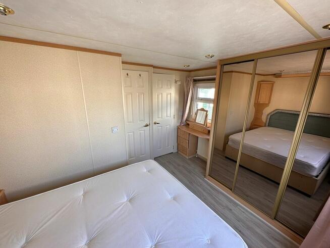 Całoroczny domek holenderski BK Senator 11,20 x 3,70 m