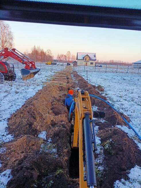 Usługi minikoparką oraz wywrotką do 3,5t