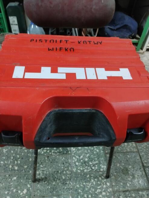 Akumulatorowy dozownik kleju Hilti