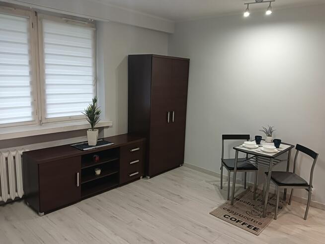 Kawalerka parter, wysoki standard