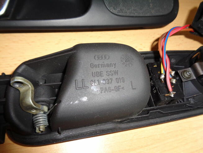 Klamka drzwi wewnętrzne lewe prawe głośniki Audi A3 8L 2001