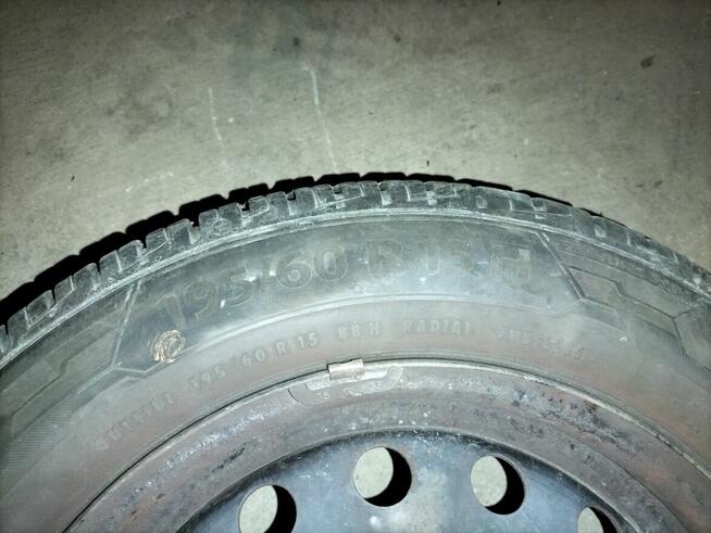 Kola opony Toyota Letnie Barum 195/60 R15 6Jx15 ET 45 Coroll