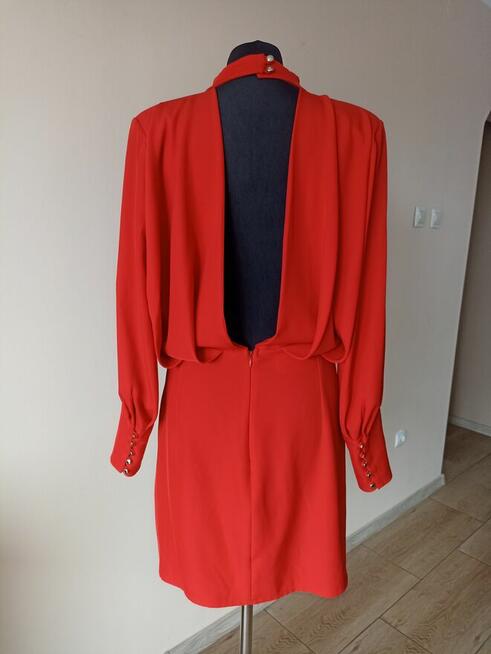 Czerwona sukienka z odkrytymi plecami Lou Kenzie r. XL 42