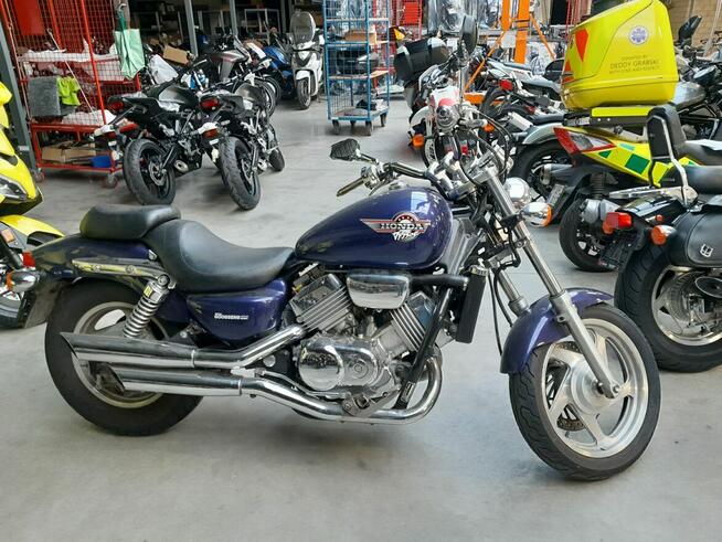 honda vf750c magna z Belgii