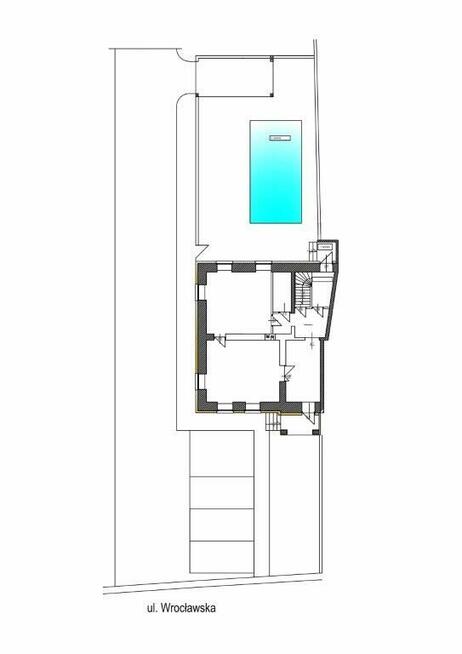 sprzdam ładny domek z ogródkiem i miejscami parkingowymi