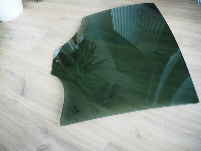 Szyba boczna, prawy tył BMW F10 51357182124