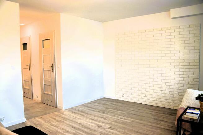 Mieszkanie, przytulna i duża kawalerka 35m2 + balkon + piwnica