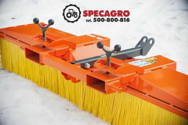 Zamiatarka do powierzchni betonowych na widły od wózka !