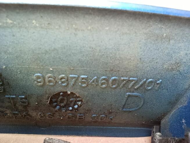 Peugeot 307 dysza zaślepka spryskiwacza lamp KMFD lewa prawa