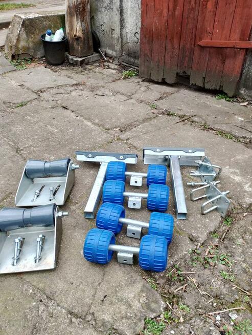 Sprzedam zestaw do przyczepy podlodziowej