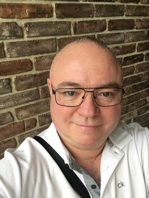 Wesoły 50 latek pozna panią