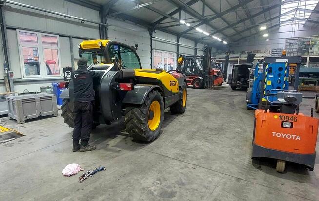 DmTech wynajem serwis ładowarki wózki widłowe